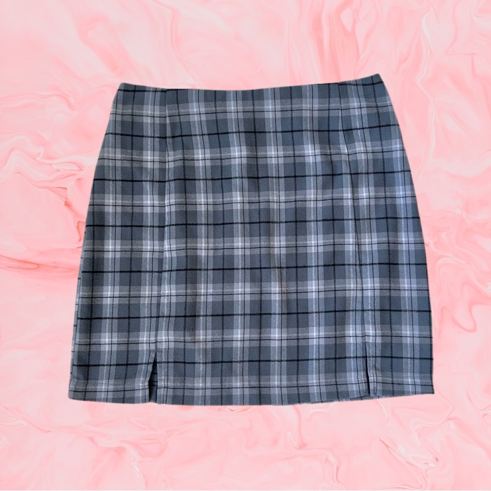 Dark Coquette Grey and Black Plaid High Rise Mini Skirt Size 7